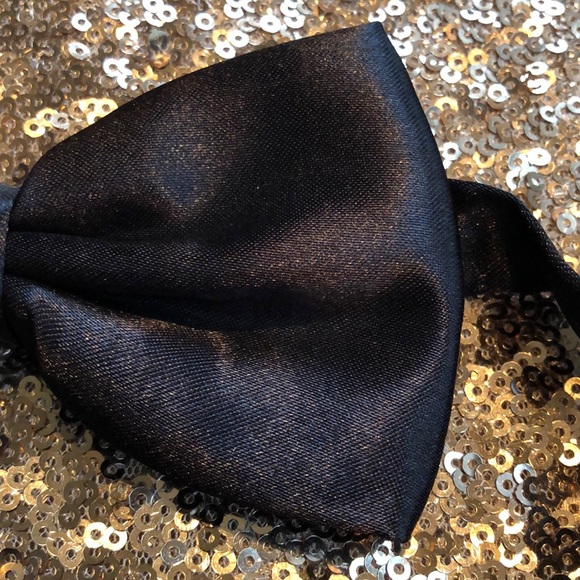 NWOT black formal satin bowtie, pre-tied - Picture 6 of 14